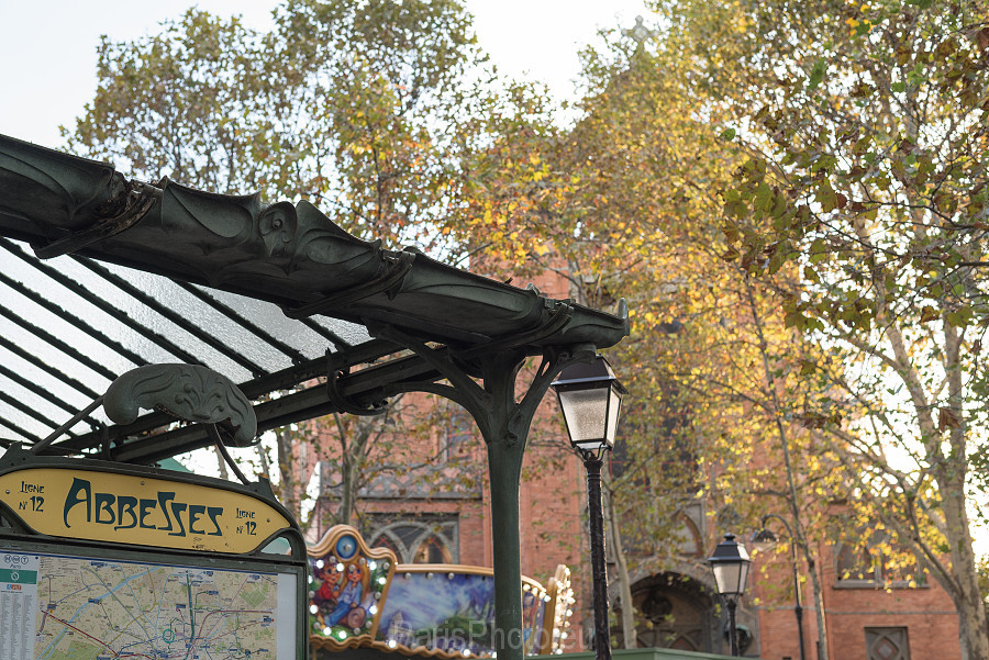 Abbesses-Paris-metro_Photoworkshop